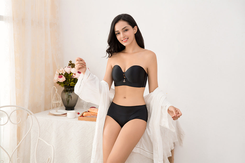 Soutien-gorge avec bretelles démontable noir